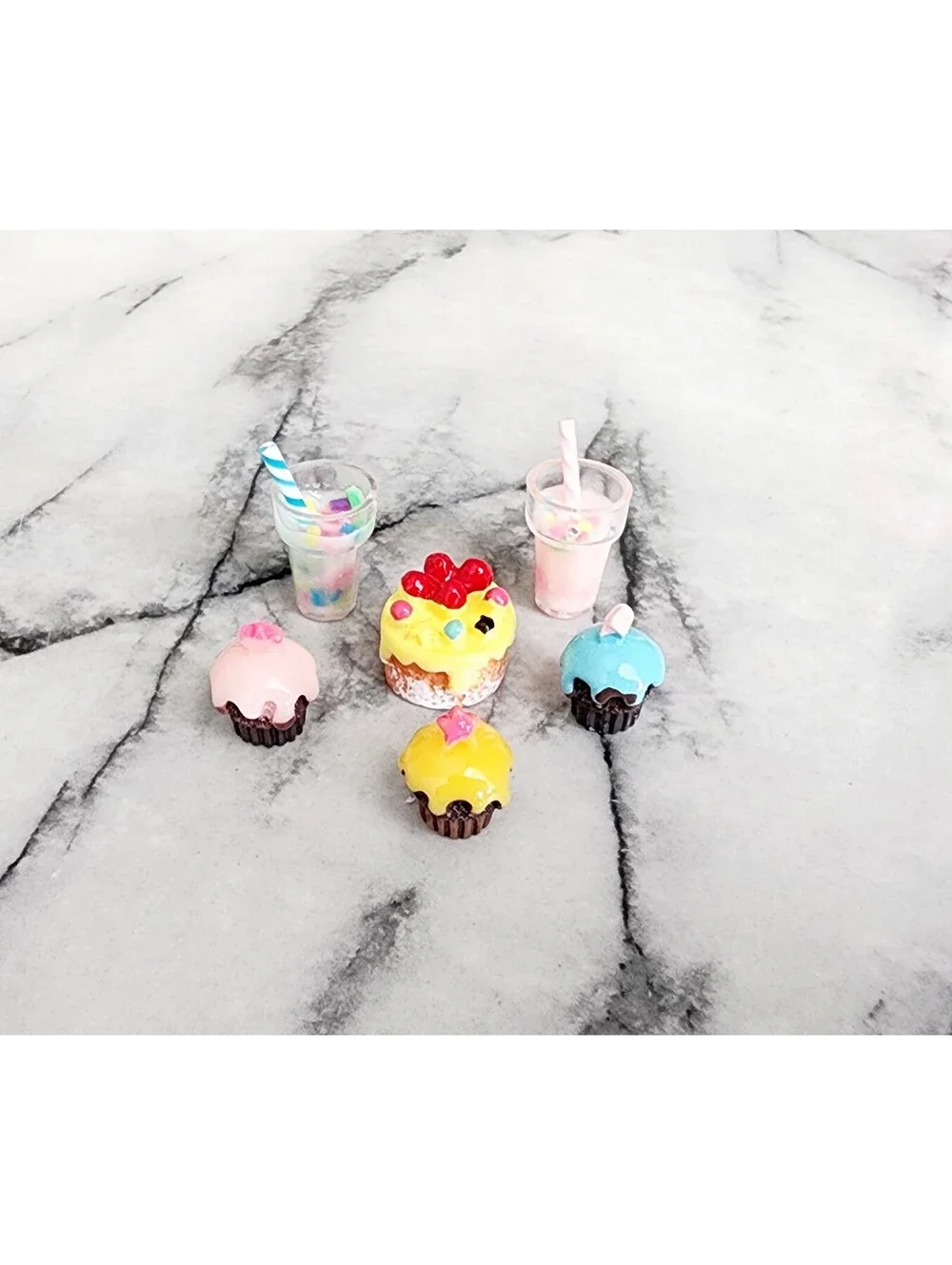 Miniature Dollhouse Party Food Cake Cupcakes Cream Drinks